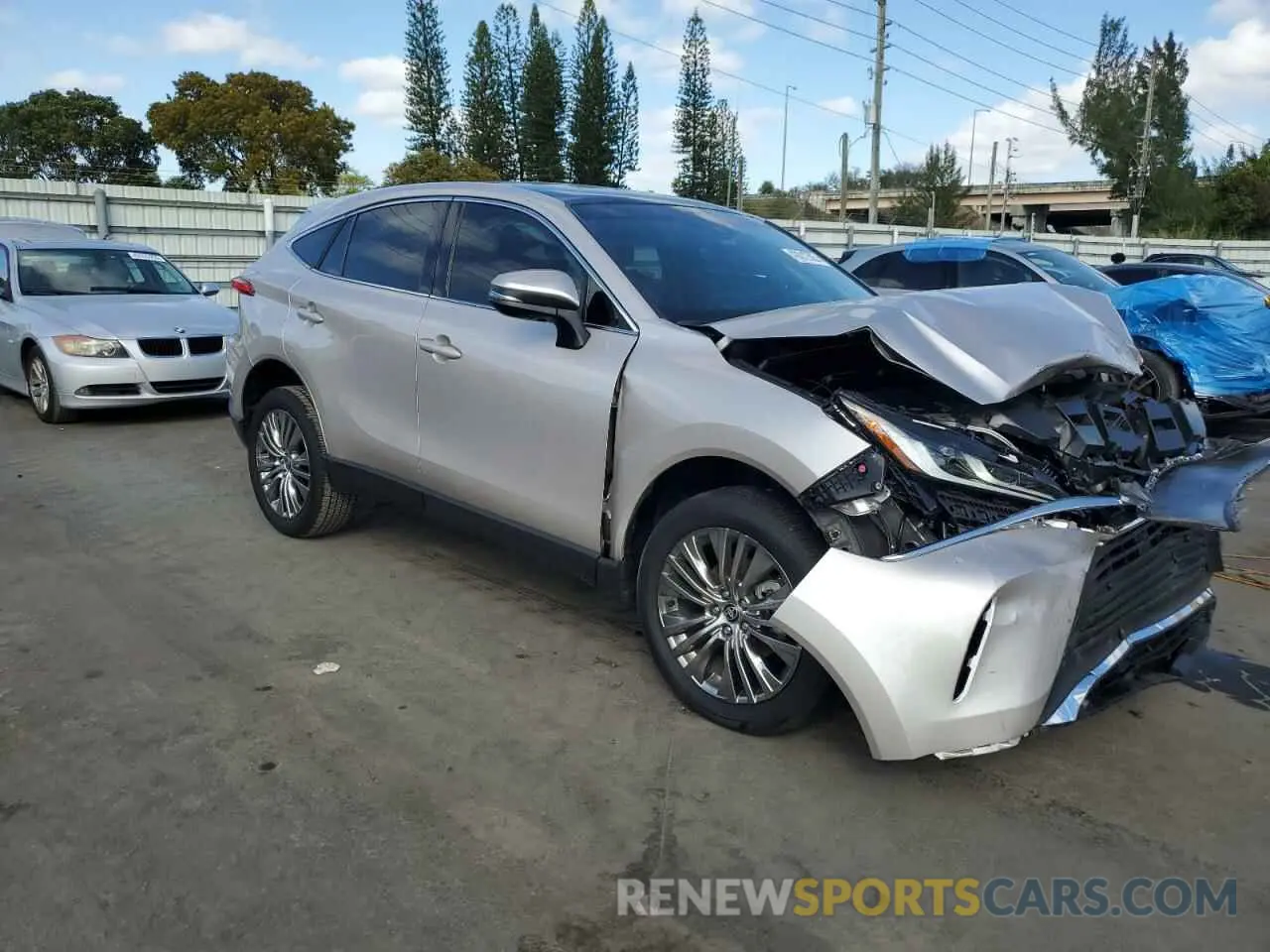 4 Photograph of a damaged car JTEAAAAH9RJ187012 TOYOTA VENZA 2024