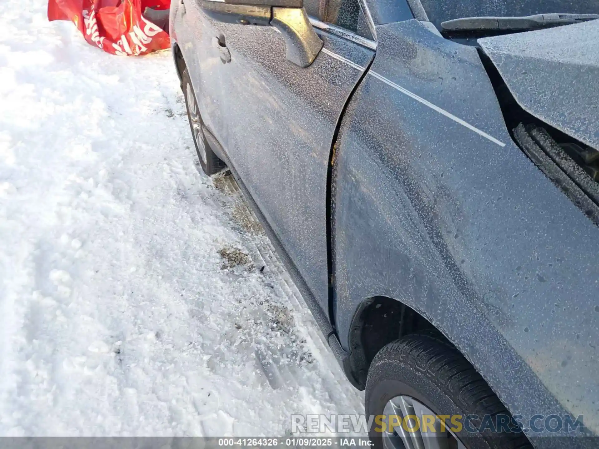 19 Photograph of a damaged car JTEAAAAHXRJ156948 TOYOTA VENZA 2024