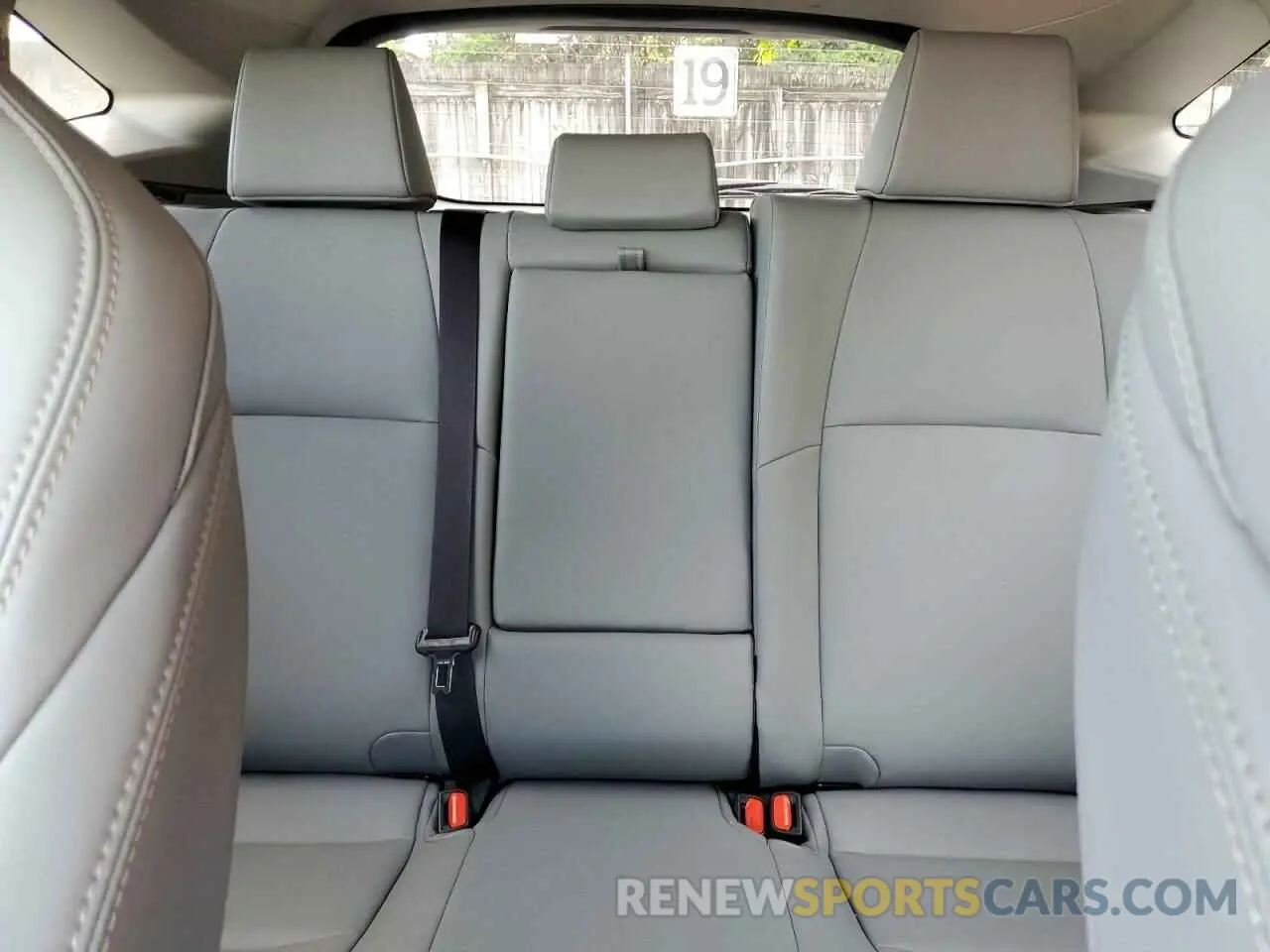 10 Photograph of a damaged car JTEAAAAHXRJ175337 TOYOTA VENZA 2024