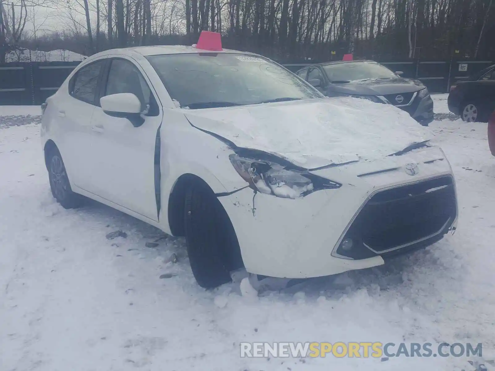 1 Photograph of a damaged car 3MYDLBYV0KY504773 TOYOTA YARIS 2019