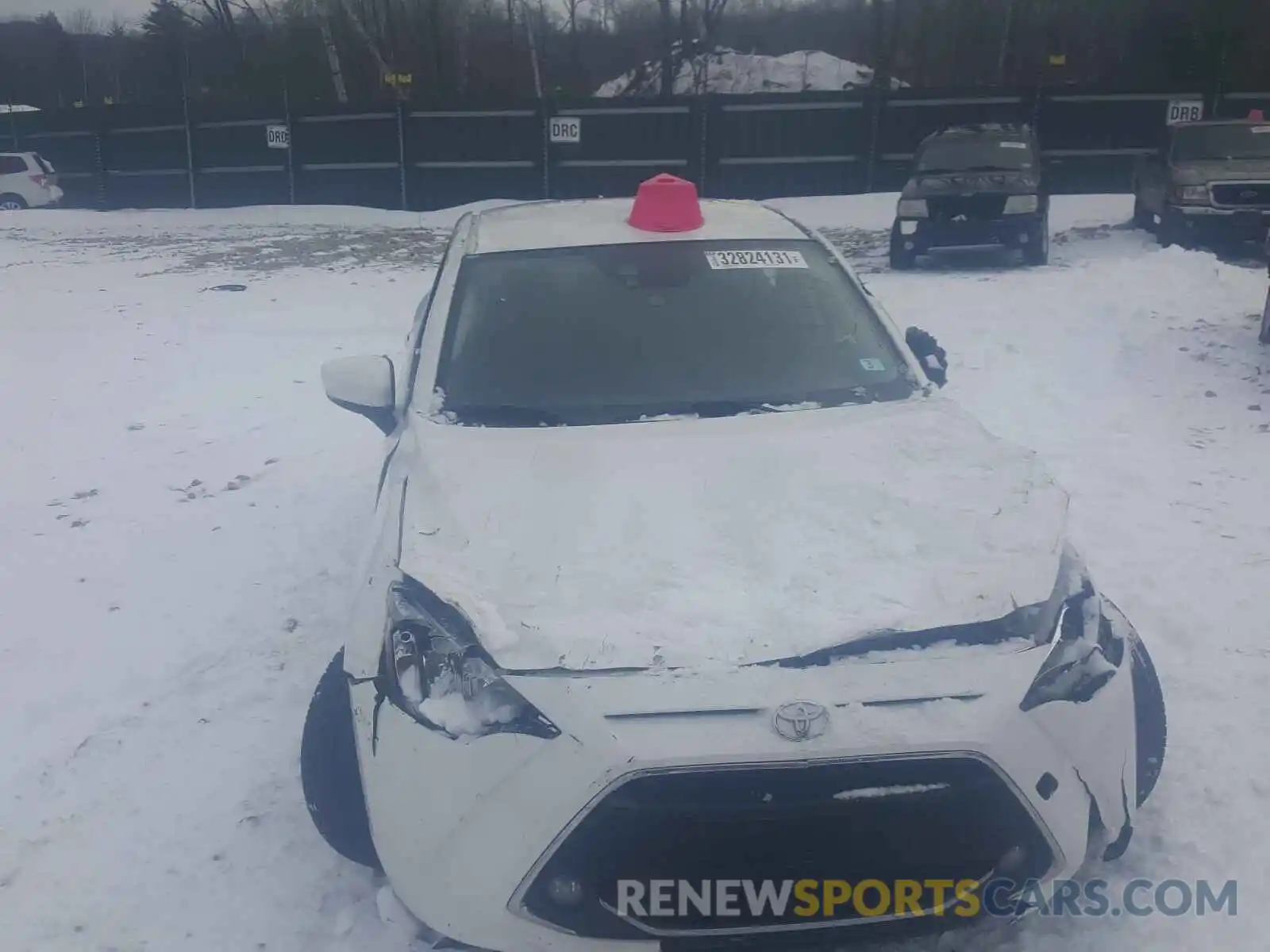 9 Photograph of a damaged car 3MYDLBYV0KY504773 TOYOTA YARIS 2019