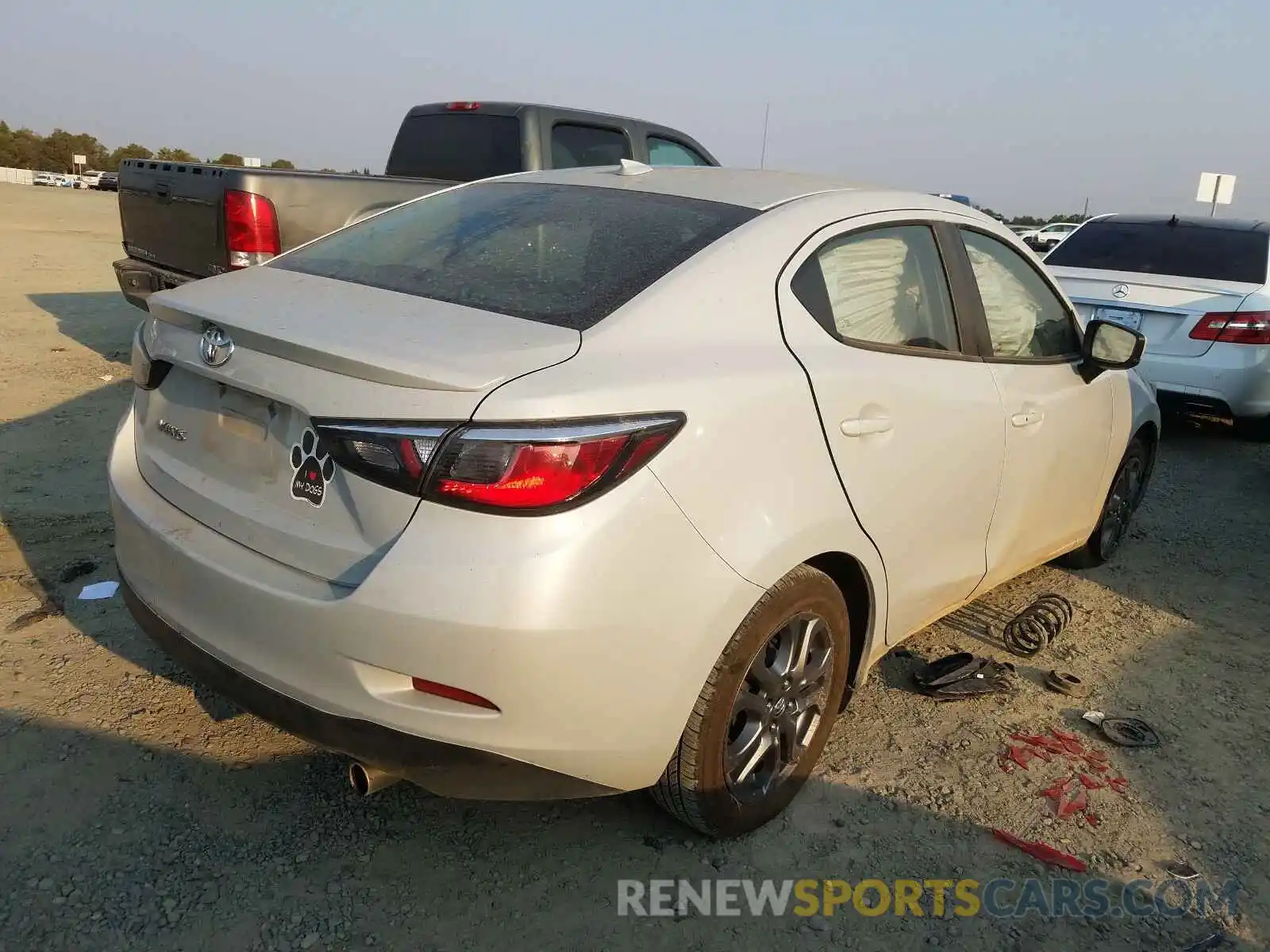 4 Photograph of a damaged car 3MYDLBYV0KY505468 TOYOTA YARIS 2019