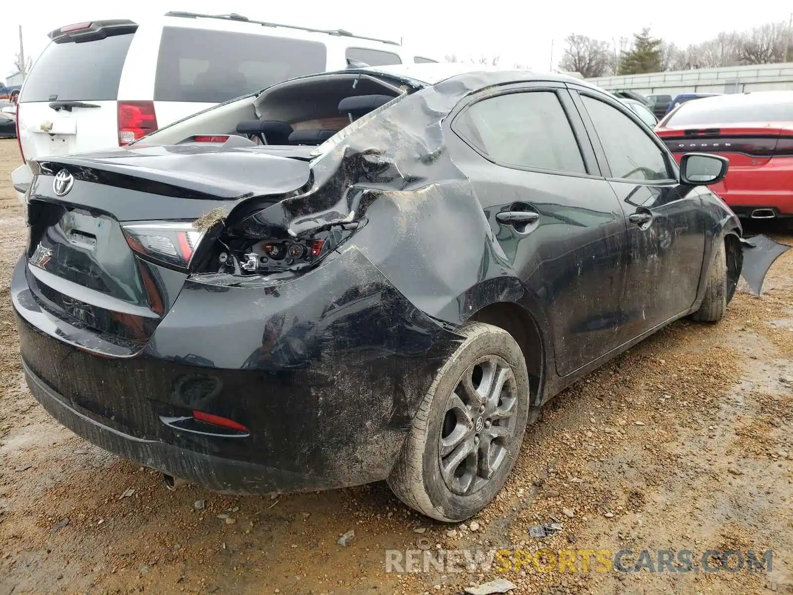 4 Photograph of a damaged car 3MYDLBYV0KY509665 TOYOTA YARIS 2019