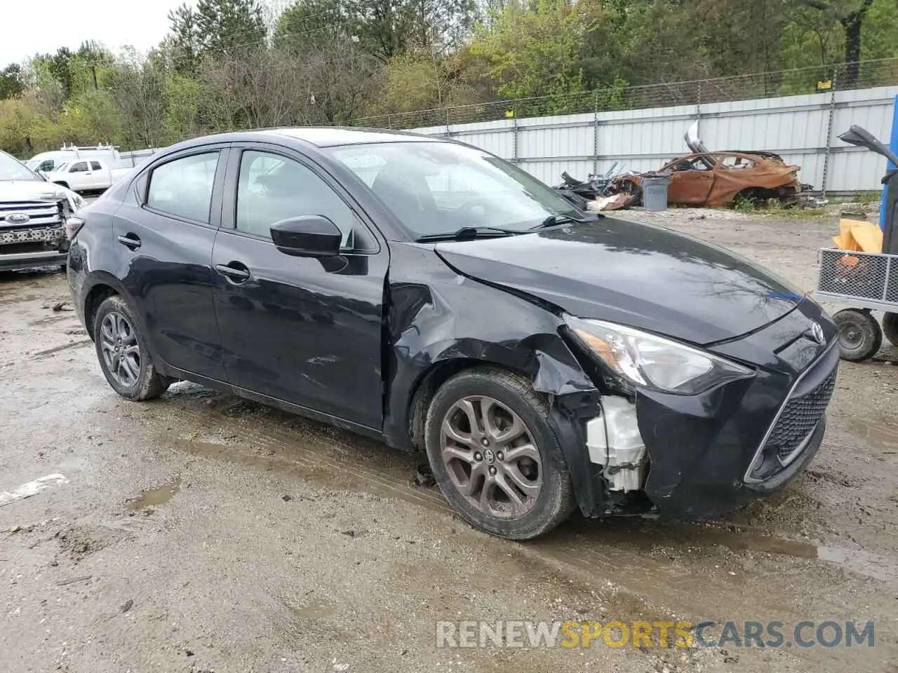 4 Photograph of a damaged car 3MYDLBYV0KY513912 TOYOTA YARIS 2019