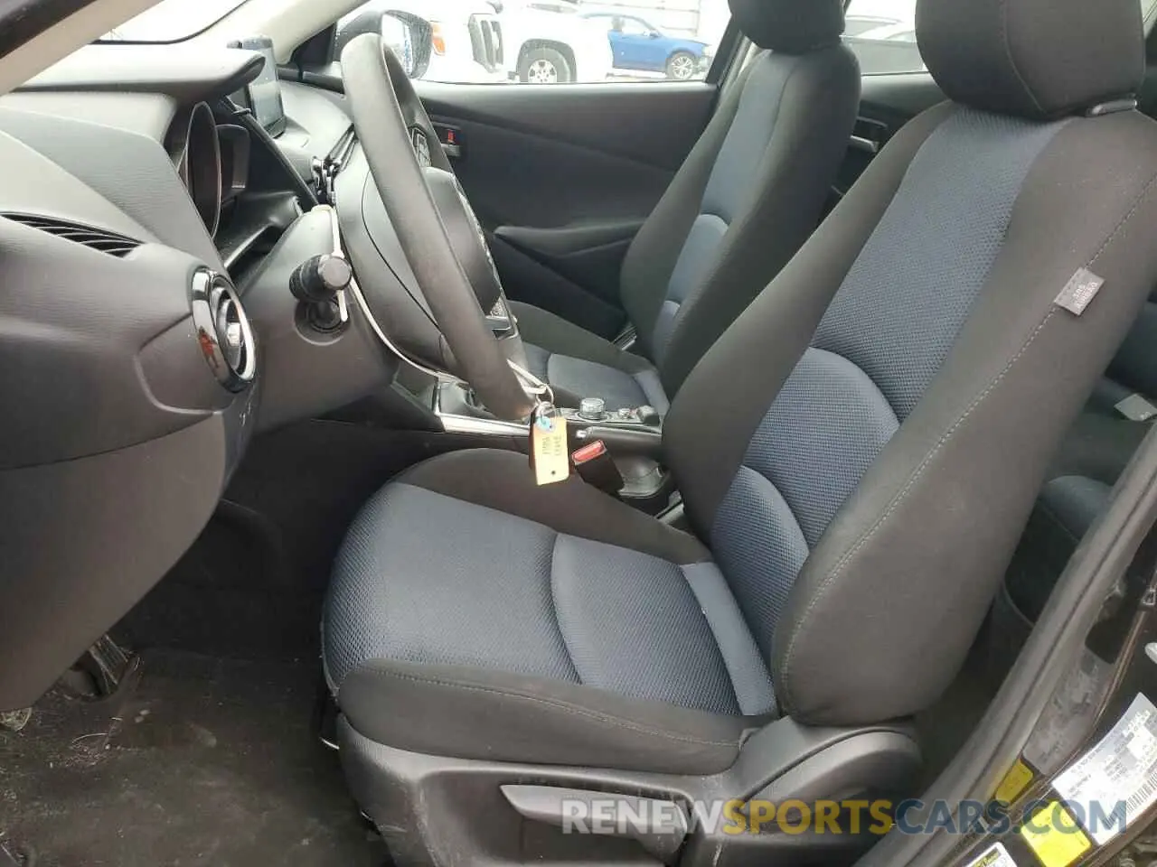7 Photograph of a damaged car 3MYDLBYV0KY513912 TOYOTA YARIS 2019