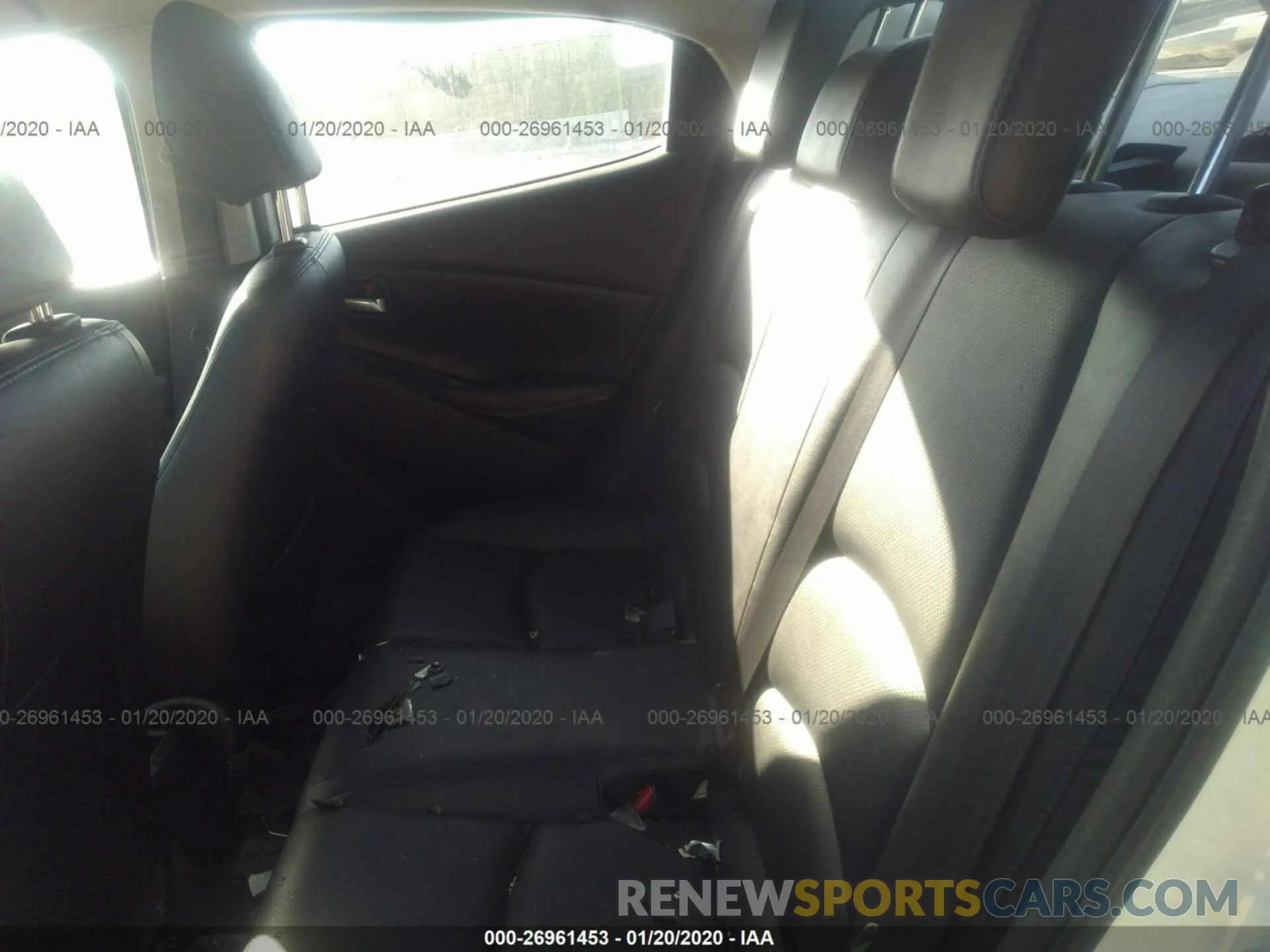 8 Photograph of a damaged car 3MYDLBYV0KY516888 TOYOTA YARIS 2019