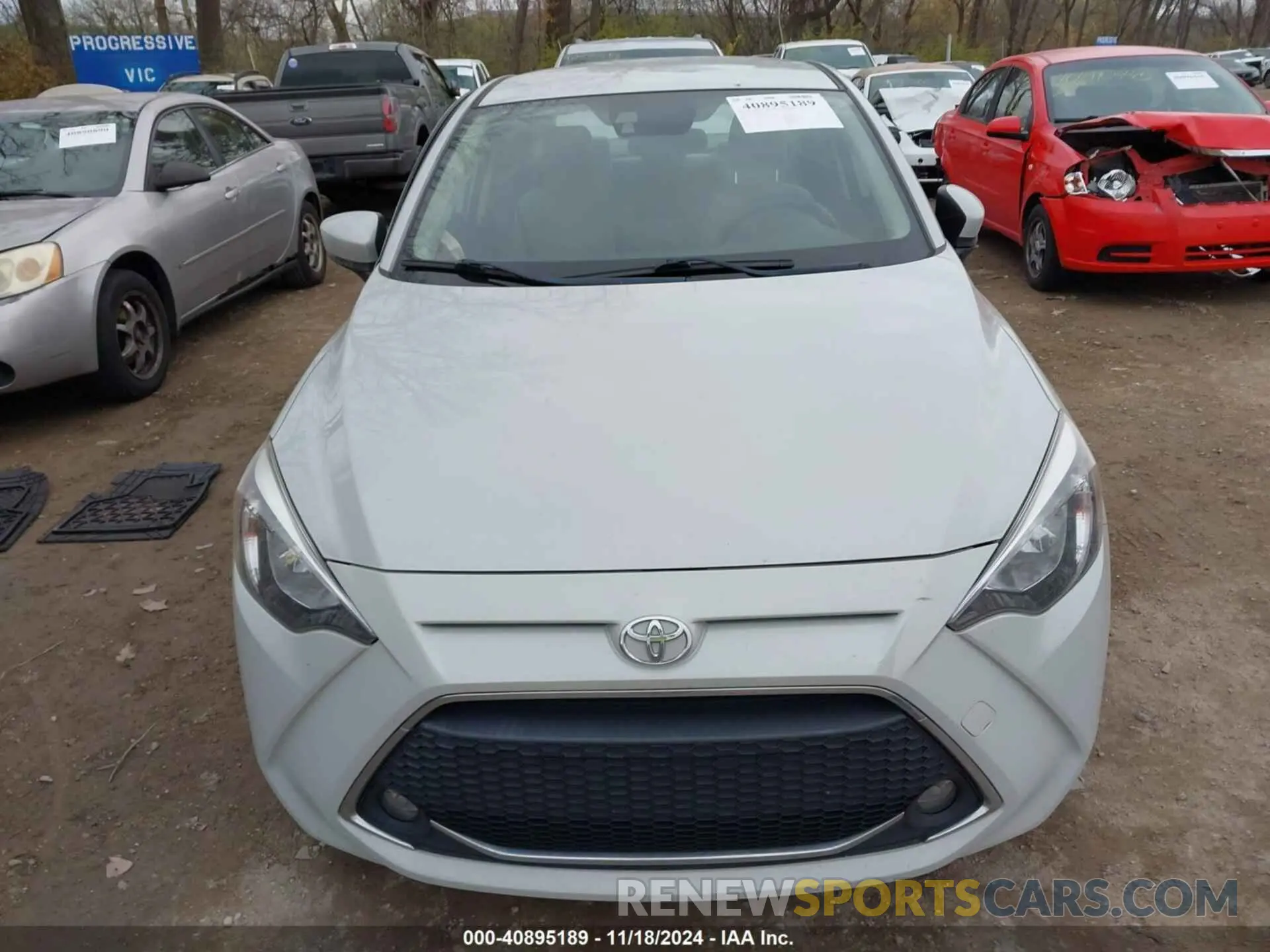12 Photograph of a damaged car 3MYDLBYV0KY517216 TOYOTA YARIS 2019