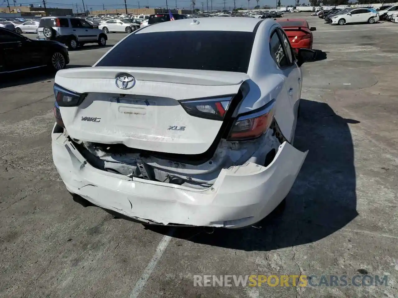 9 Photograph of a damaged car 3MYDLBYV0KY520861 TOYOTA YARIS 2019