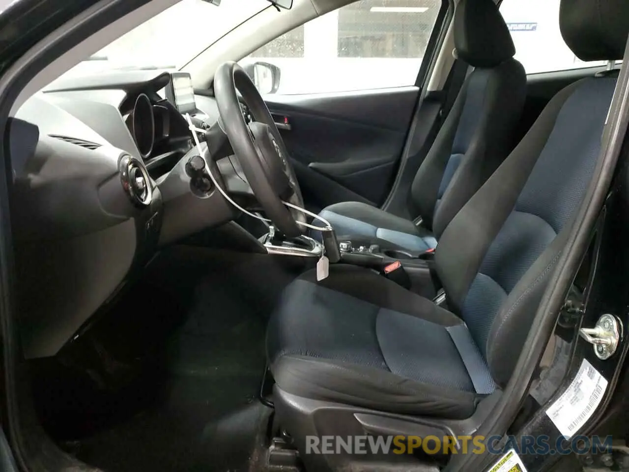 7 Photograph of a damaged car 3MYDLBYV0KY524179 TOYOTA YARIS 2019