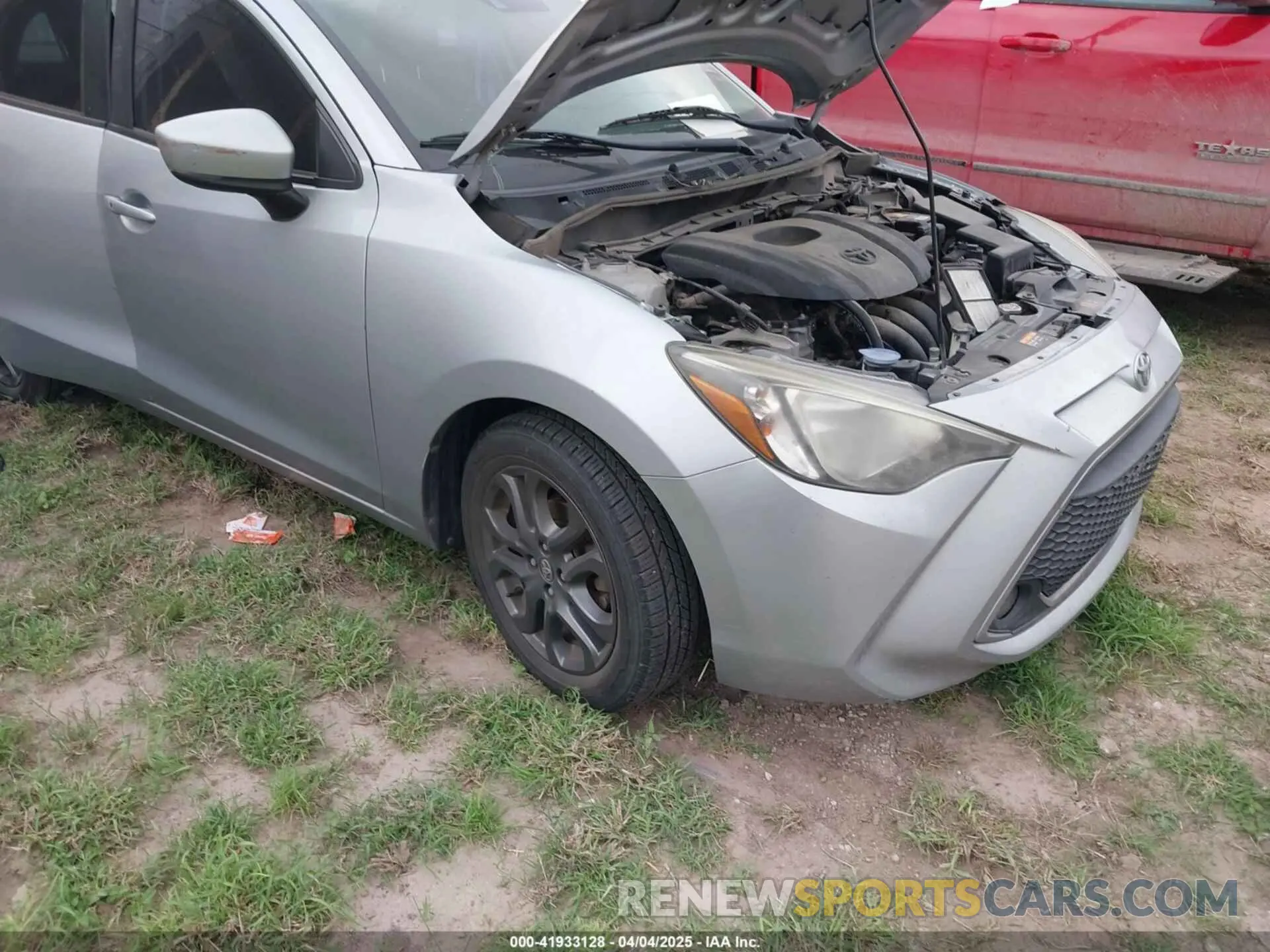 6 Photograph of a damaged car 3MYDLBYV1KY500070 TOYOTA YARIS 2019