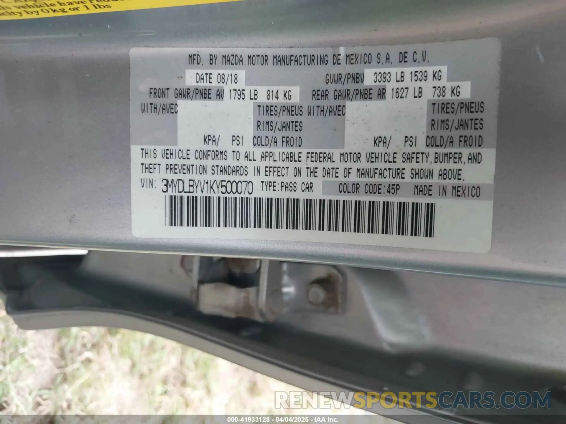 9 Photograph of a damaged car 3MYDLBYV1KY500070 TOYOTA YARIS 2019
