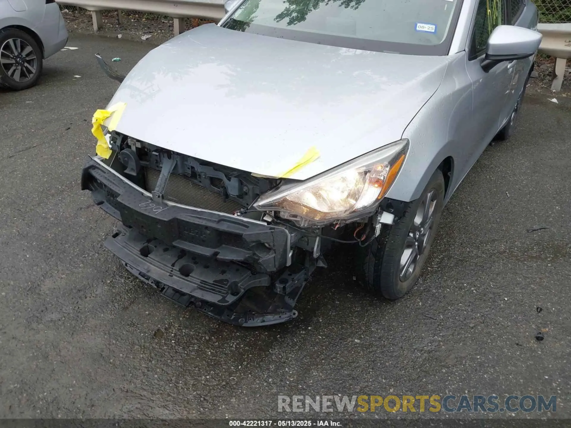 18 Photograph of a damaged car 3MYDLBYV1KY509934 TOYOTA YARIS 2019