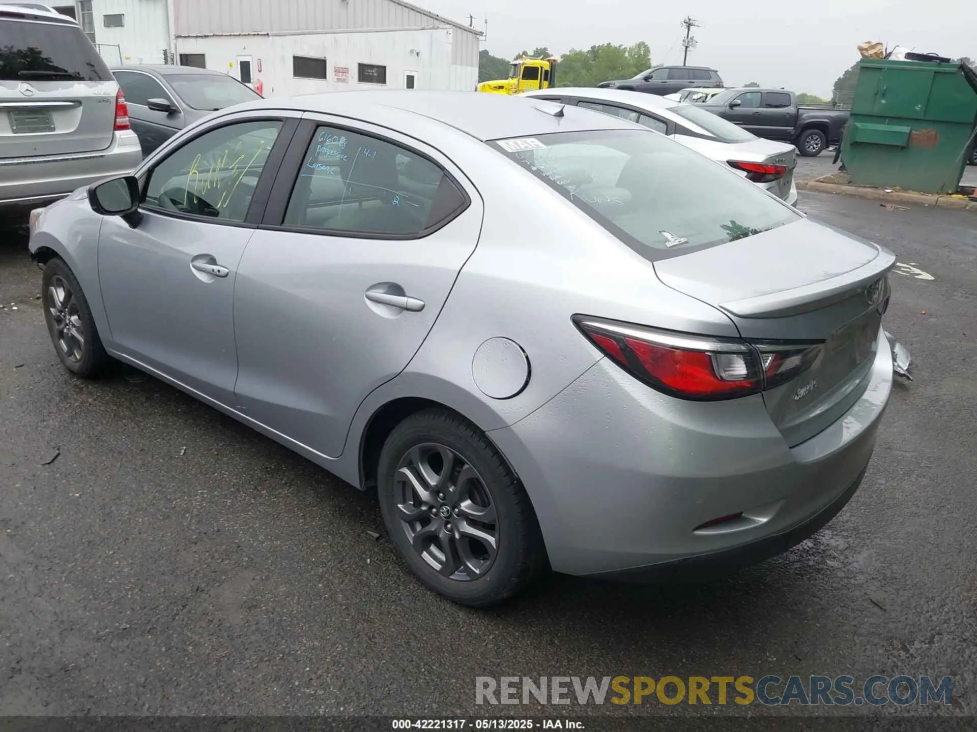 3 Photograph of a damaged car 3MYDLBYV1KY509934 TOYOTA YARIS 2019