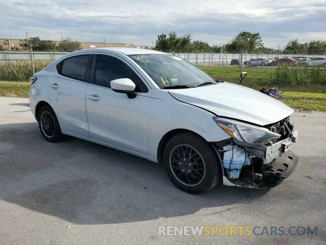 4 Photograph of a damaged car 3MYDLBYV1KY517774 TOYOTA YARIS 2019