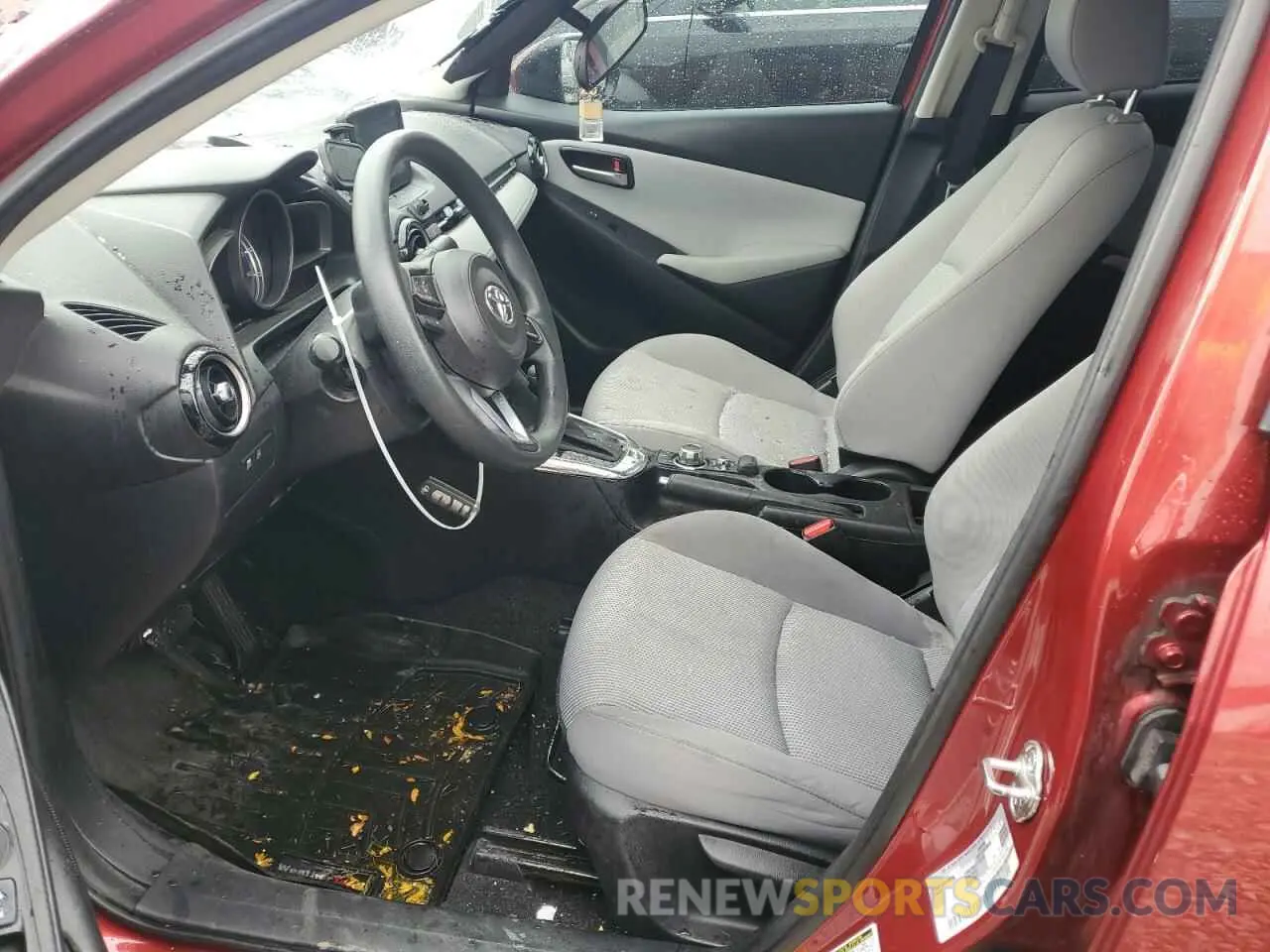 7 Photograph of a damaged car 3MYDLBYV1KY518360 TOYOTA YARIS 2019