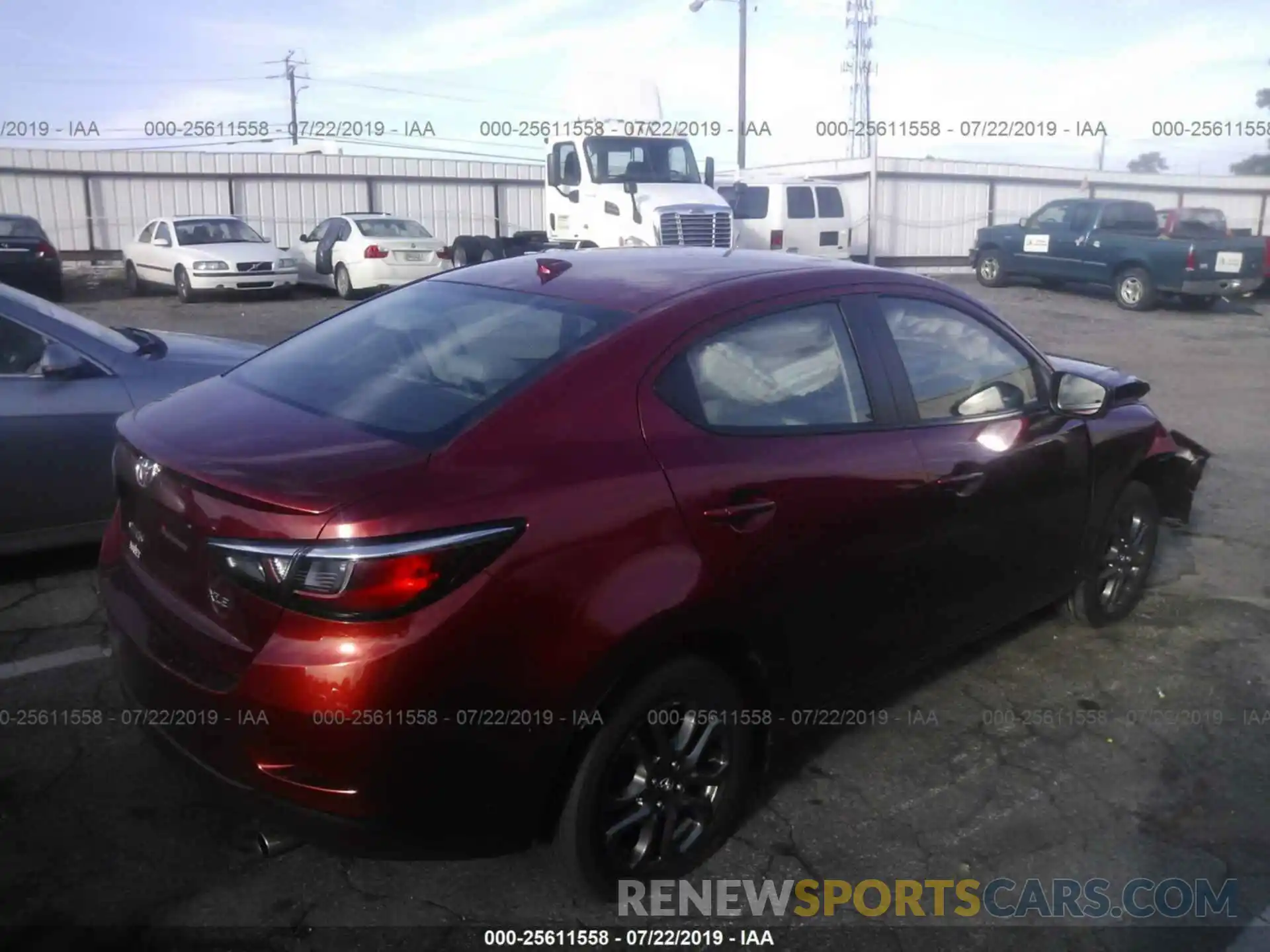 4 Photograph of a damaged car 3MYDLBYV1KY522473 TOYOTA YARIS 2019