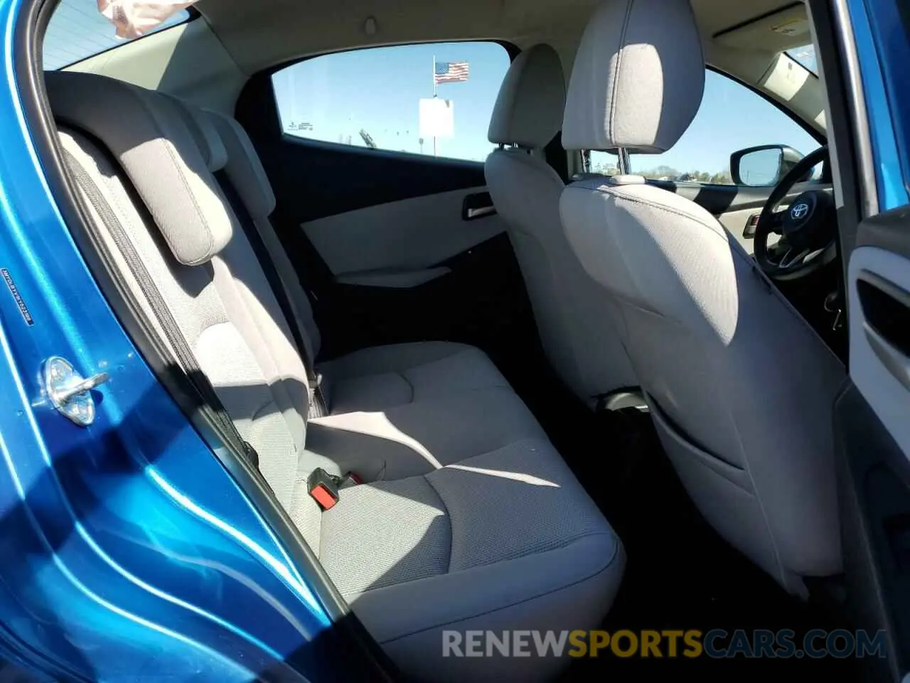 10 Photograph of a damaged car 3MYDLBYV1KY523199 TOYOTA YARIS 2019