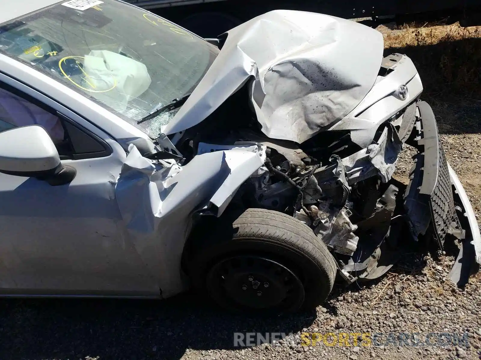 9 Photograph of a damaged car 3MYDLBYV1KY523414 TOYOTA YARIS 2019