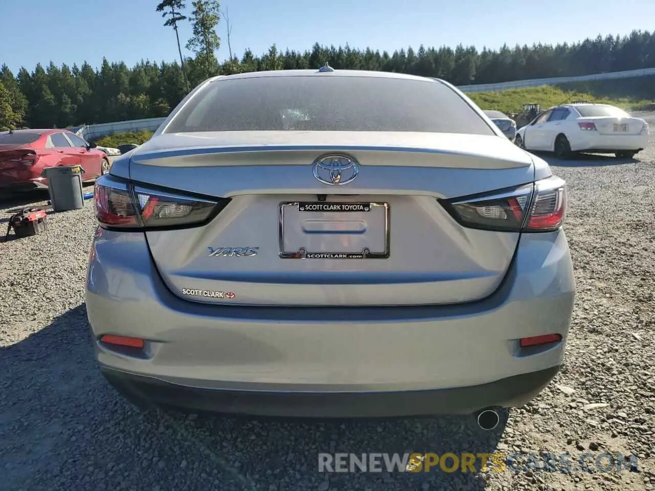 6 Photograph of a damaged car 3MYDLBYV1KY523445 TOYOTA YARIS 2019