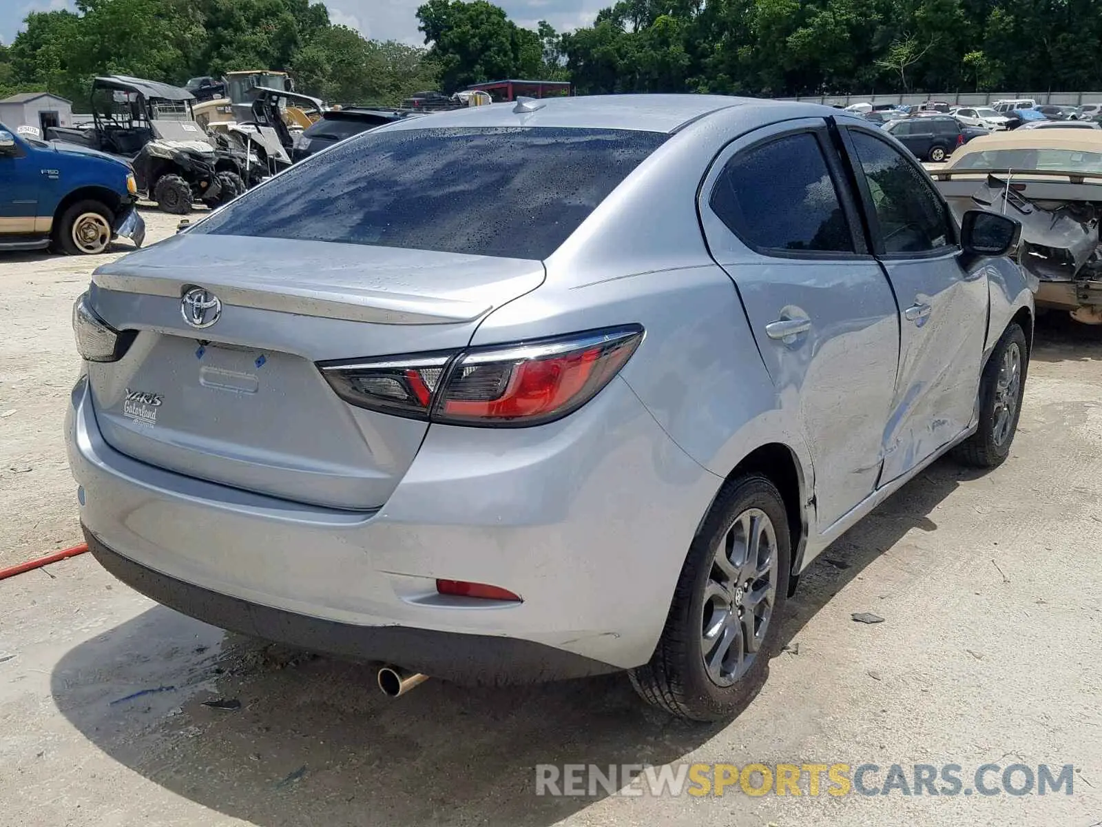 4 Photograph of a damaged car 3MYDLBYV2KY503222 TOYOTA YARIS 2019