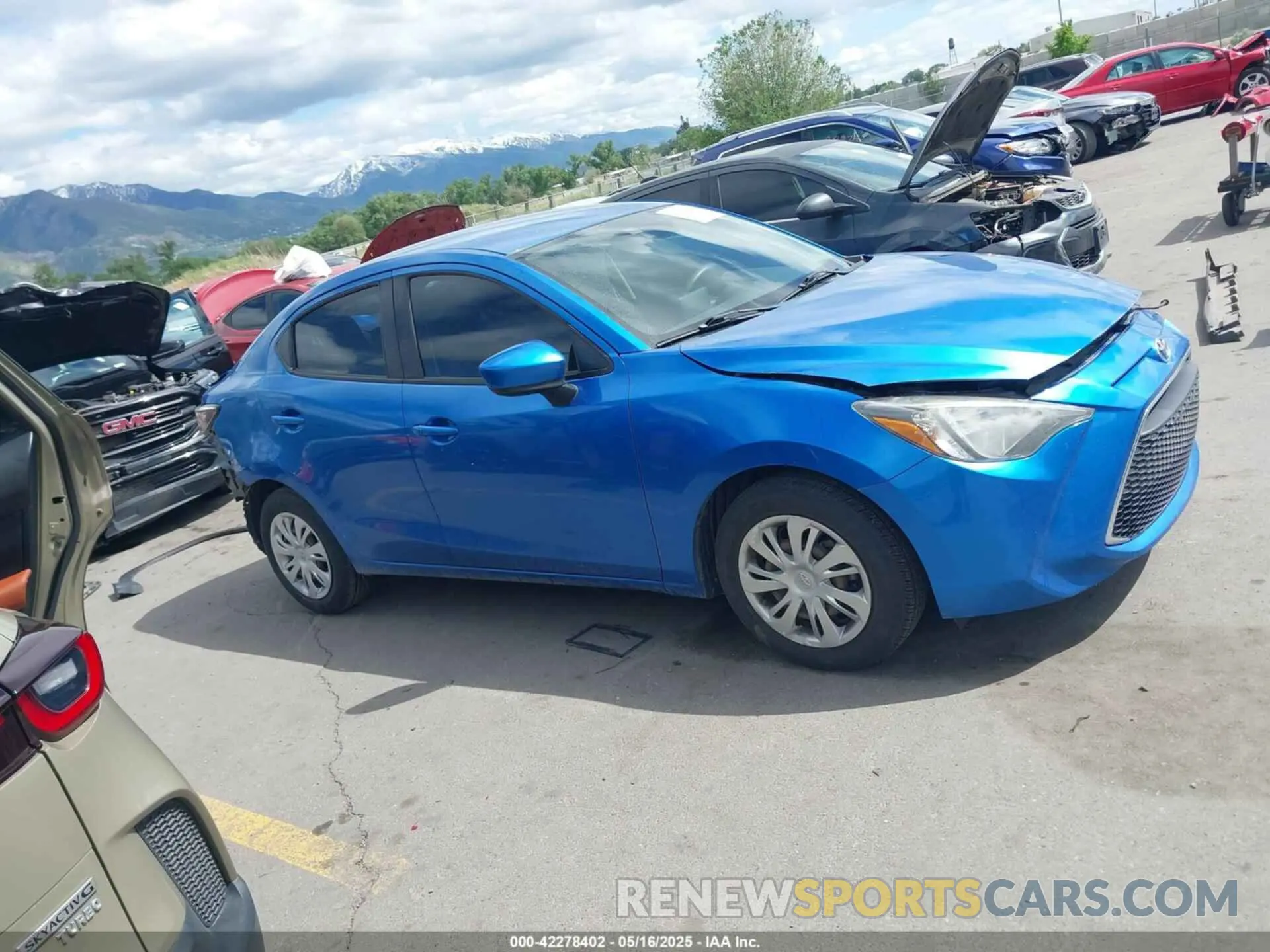 13 Photograph of a damaged car 3MYDLBYV2KY520621 TOYOTA YARIS 2019