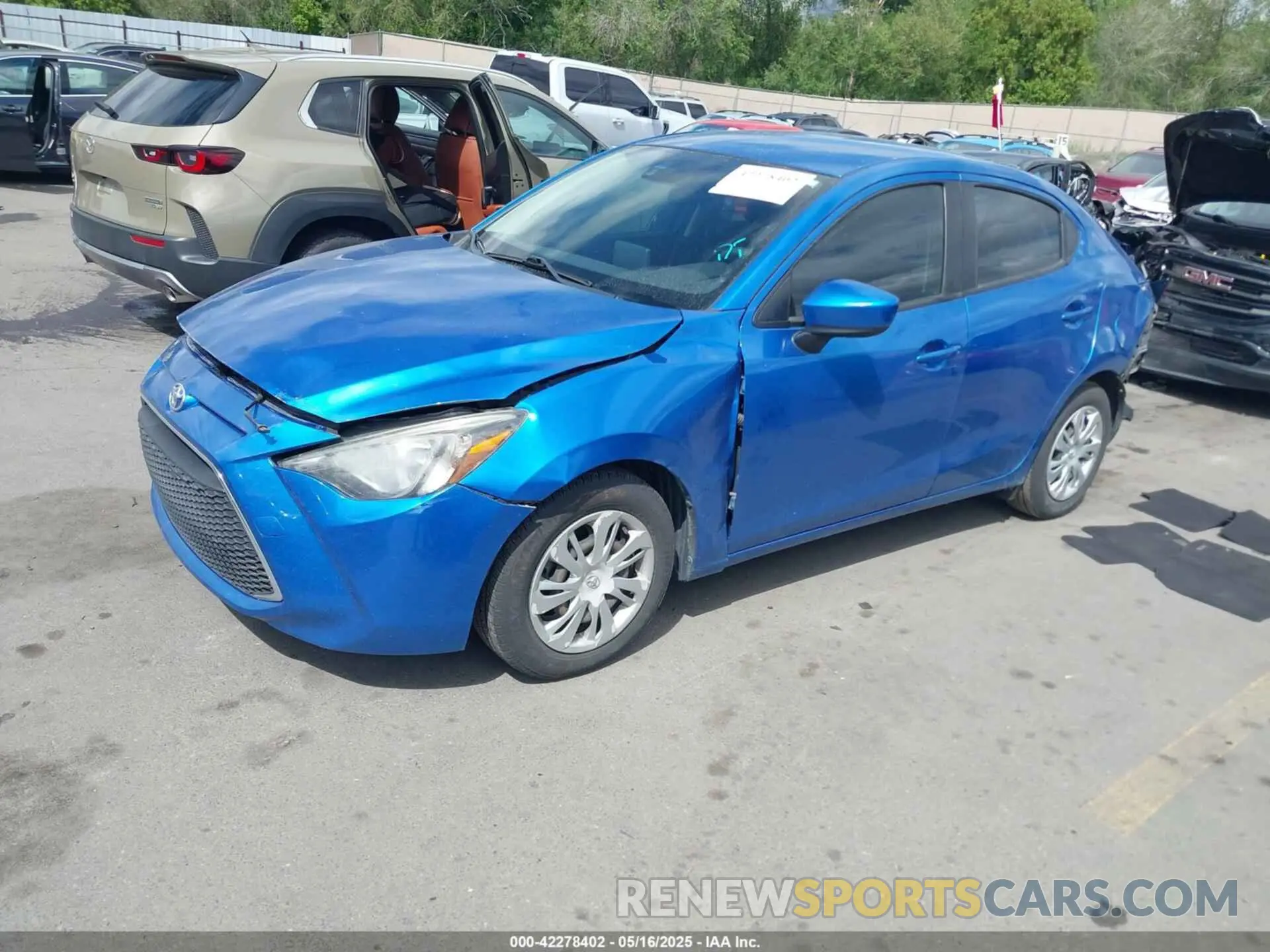 2 Photograph of a damaged car 3MYDLBYV2KY520621 TOYOTA YARIS 2019