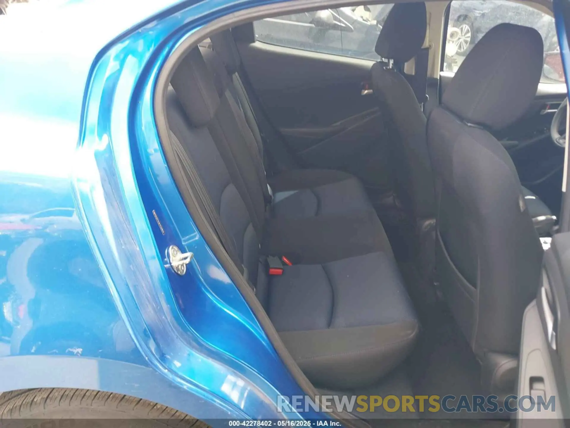 8 Photograph of a damaged car 3MYDLBYV2KY520621 TOYOTA YARIS 2019