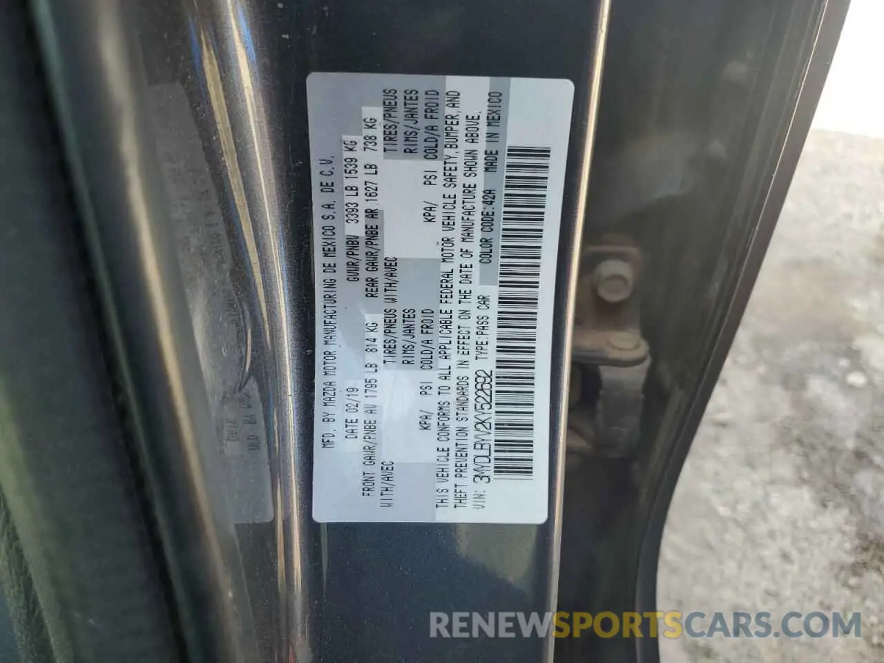 12 Photograph of a damaged car 3MYDLBYV2KY522692 TOYOTA YARIS 2019