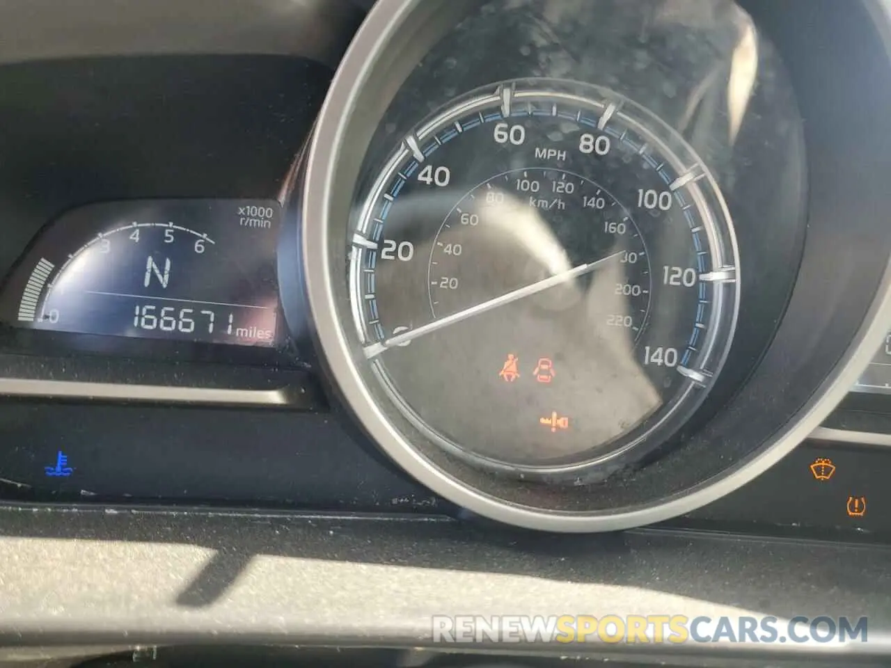 9 Photograph of a damaged car 3MYDLBYV2KY522692 TOYOTA YARIS 2019