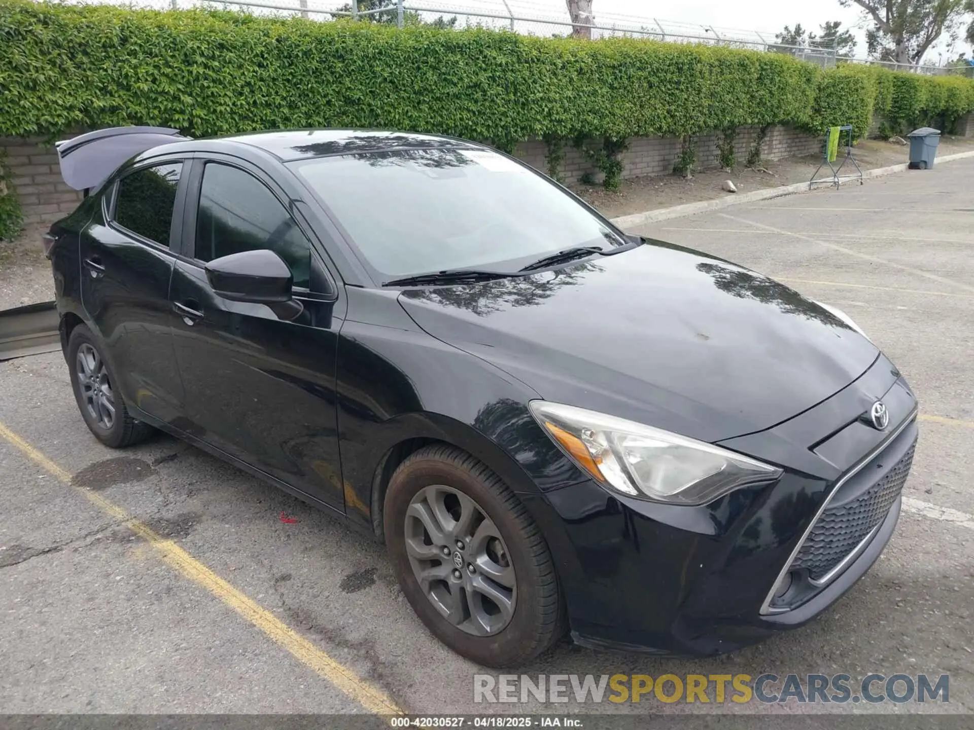 1 Photograph of a damaged car 3MYDLBYV2KY524586 TOYOTA YARIS 2019