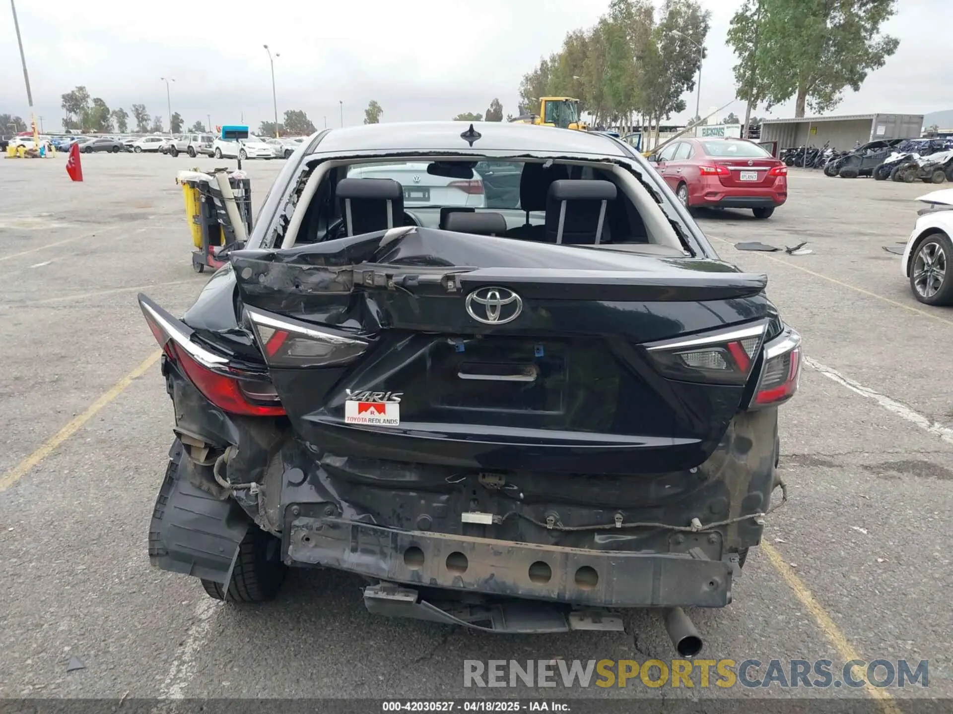 6 Photograph of a damaged car 3MYDLBYV2KY524586 TOYOTA YARIS 2019