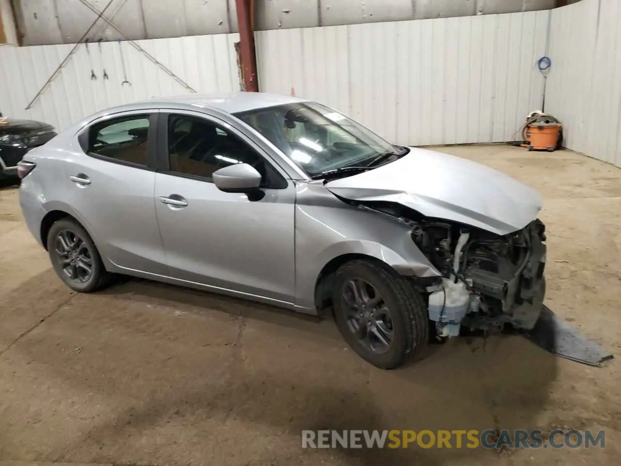 4 Photograph of a damaged car 3MYDLBYV2KY526497 TOYOTA YARIS 2019