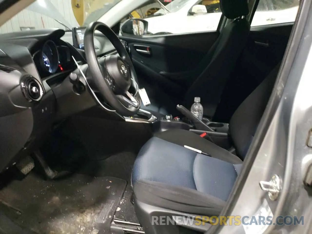 7 Photograph of a damaged car 3MYDLBYV2KY526497 TOYOTA YARIS 2019