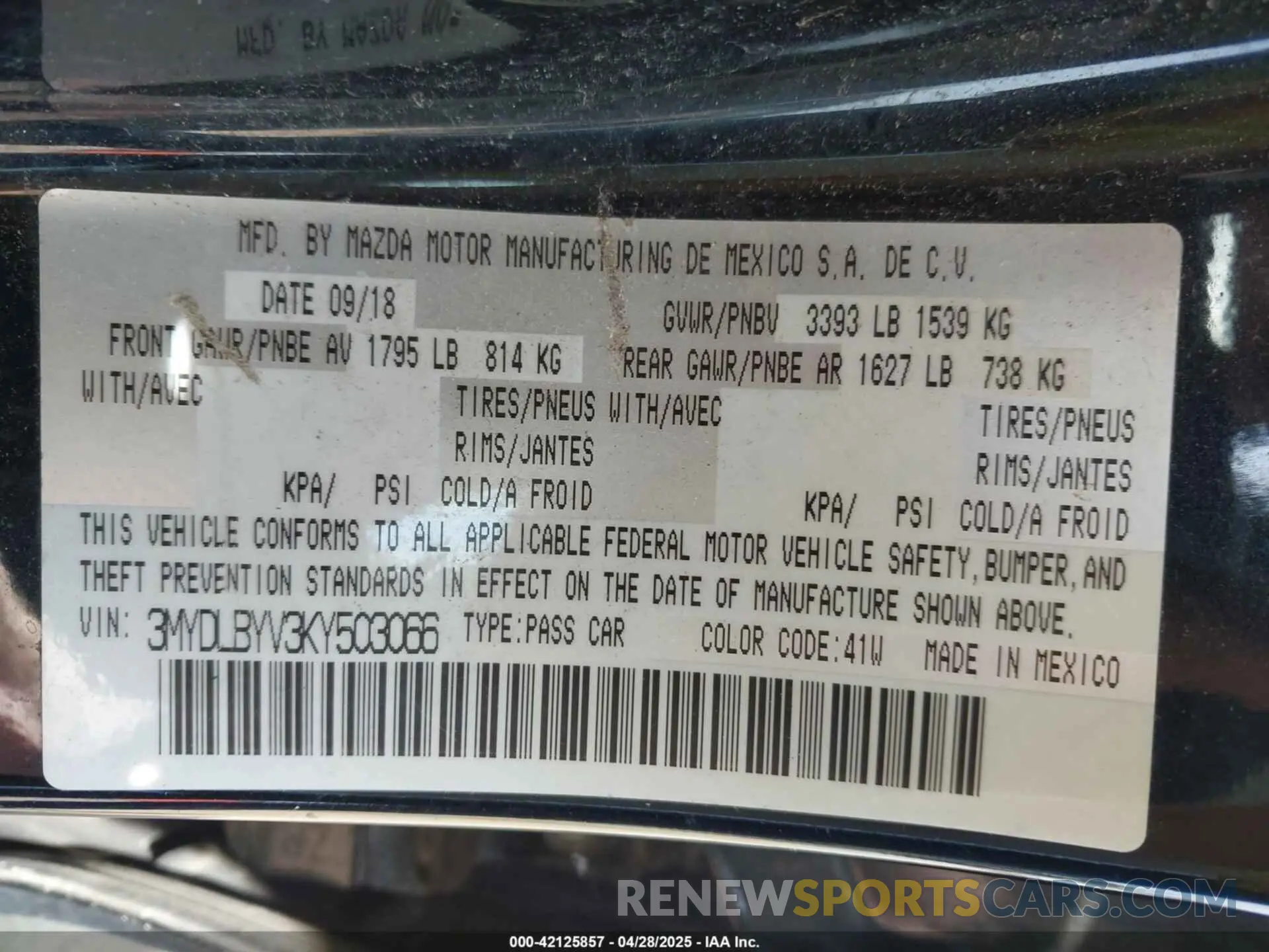 9 Photograph of a damaged car 3MYDLBYV3KY503066 TOYOTA YARIS 2019