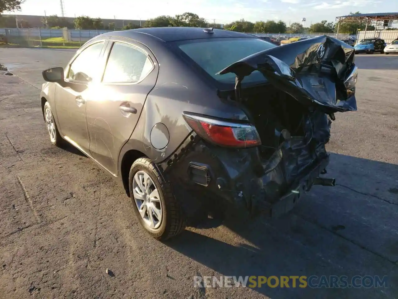 3 Photograph of a damaged car 3MYDLBYV3KY505187 TOYOTA YARIS 2019