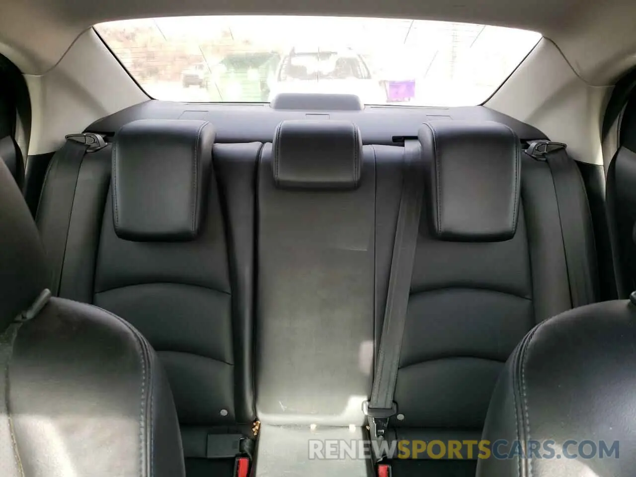 10 Photograph of a damaged car 3MYDLBYV3KY506033 TOYOTA YARIS 2019