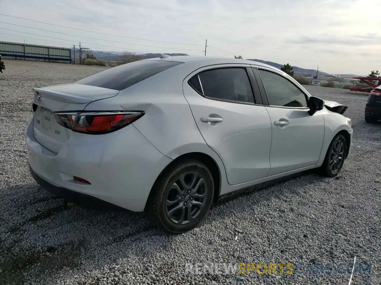 3 Photograph of a damaged car 3MYDLBYV3KY506033 TOYOTA YARIS 2019