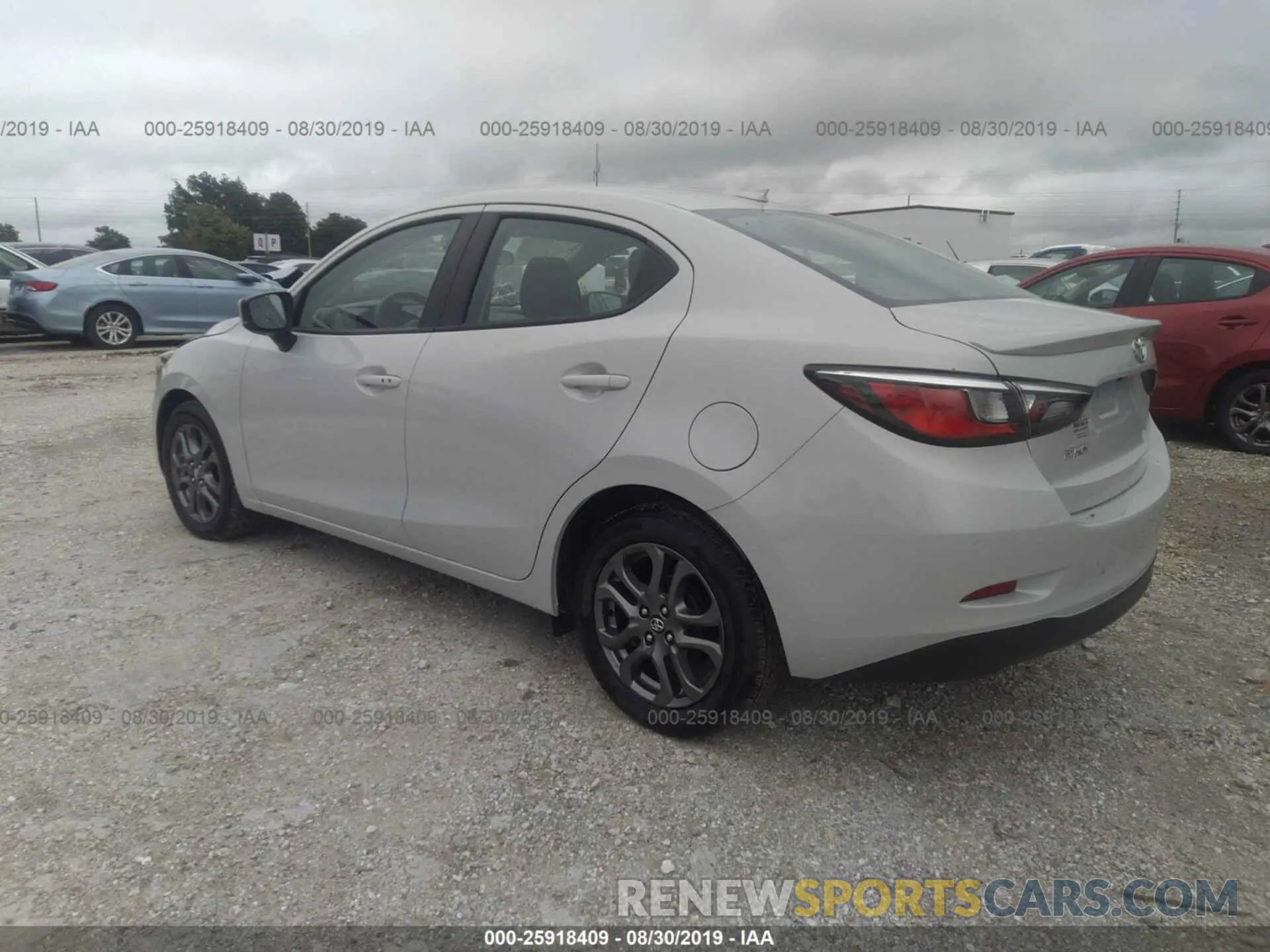 3 Photograph of a damaged car 3MYDLBYV3KY511815 TOYOTA YARIS 2019