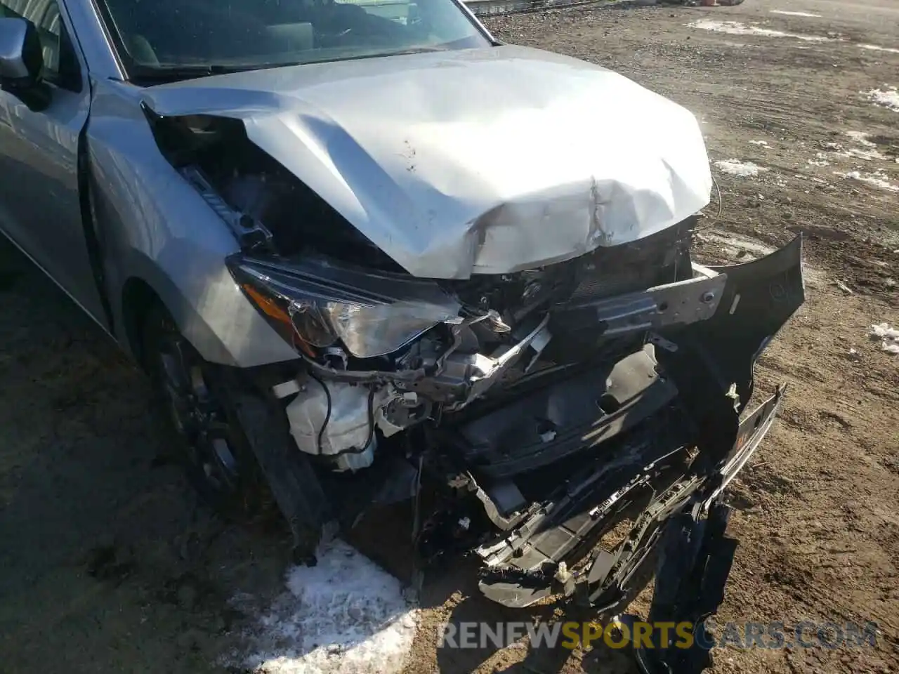 9 Photograph of a damaged car 3MYDLBYV3KY516853 TOYOTA YARIS 2019