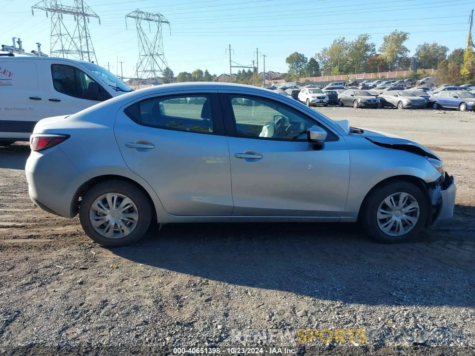 13 Photograph of a damaged car 3MYDLBYV3KY519459 TOYOTA YARIS 2019