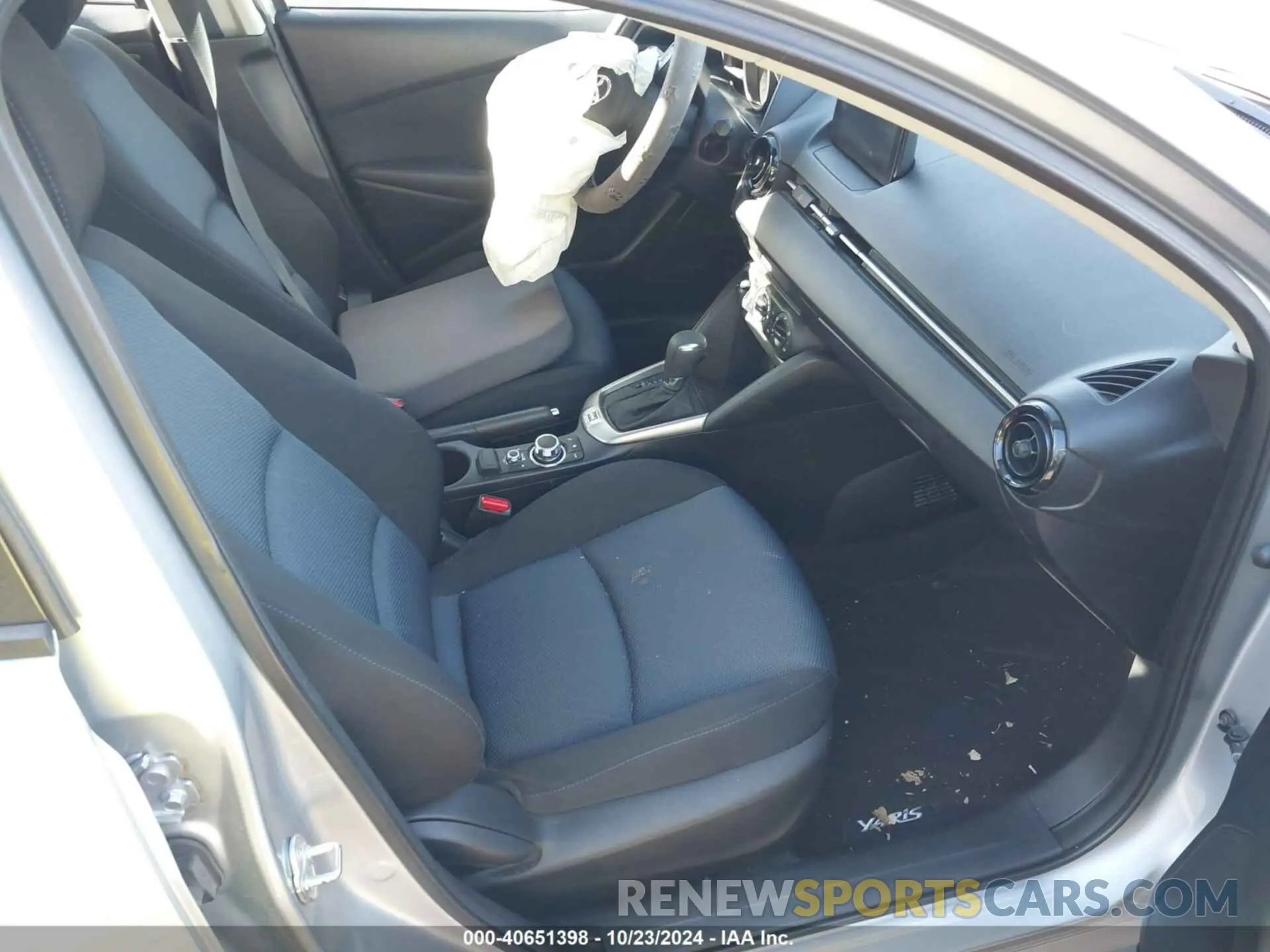 5 Photograph of a damaged car 3MYDLBYV3KY519459 TOYOTA YARIS 2019