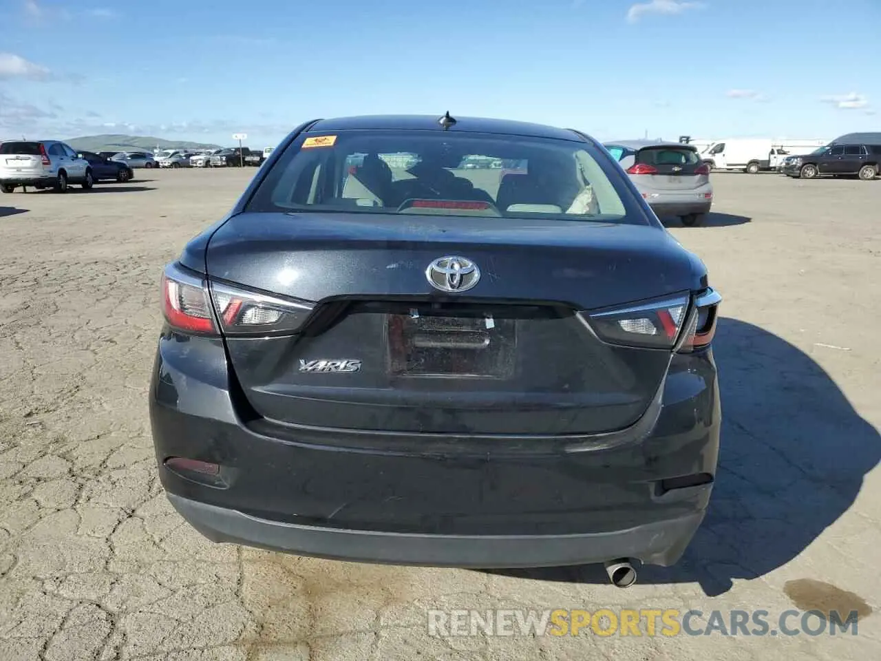 6 Photograph of a damaged car 3MYDLBYV3KY519915 TOYOTA YARIS 2019