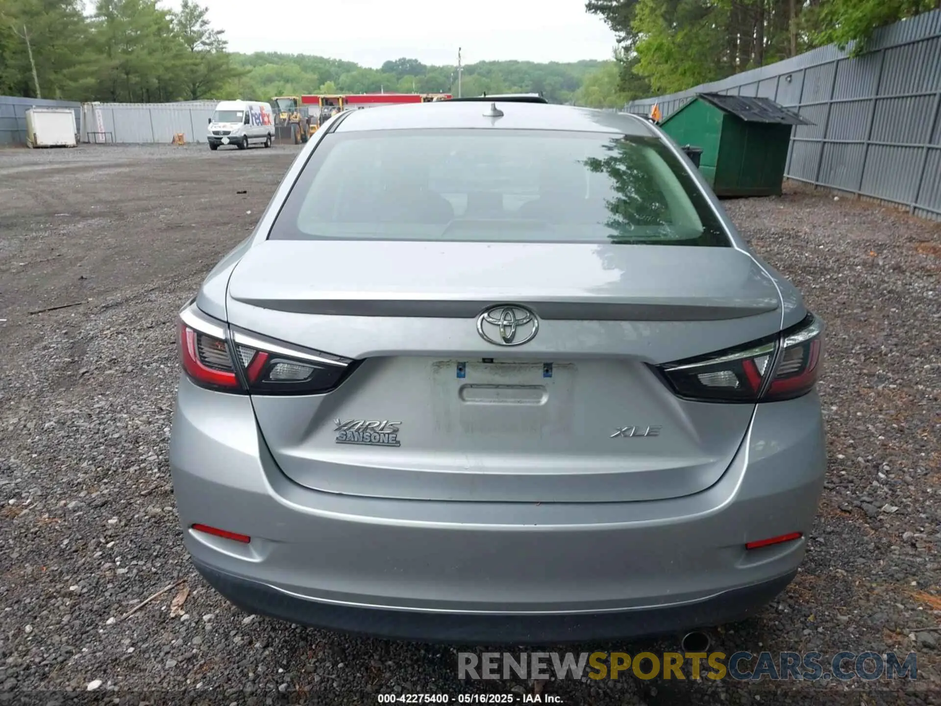 17 Photograph of a damaged car 3MYDLBYV3KY525777 TOYOTA YARIS 2019