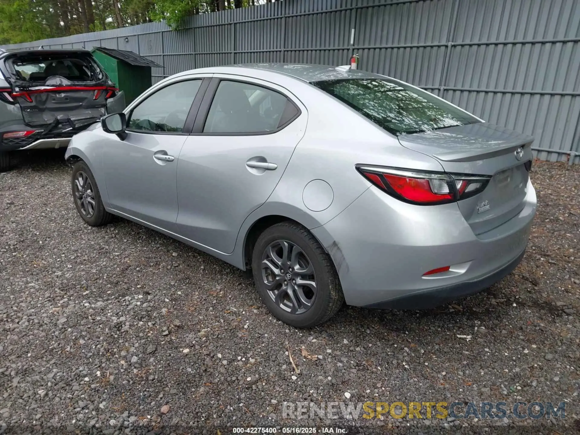 3 Photograph of a damaged car 3MYDLBYV3KY525777 TOYOTA YARIS 2019