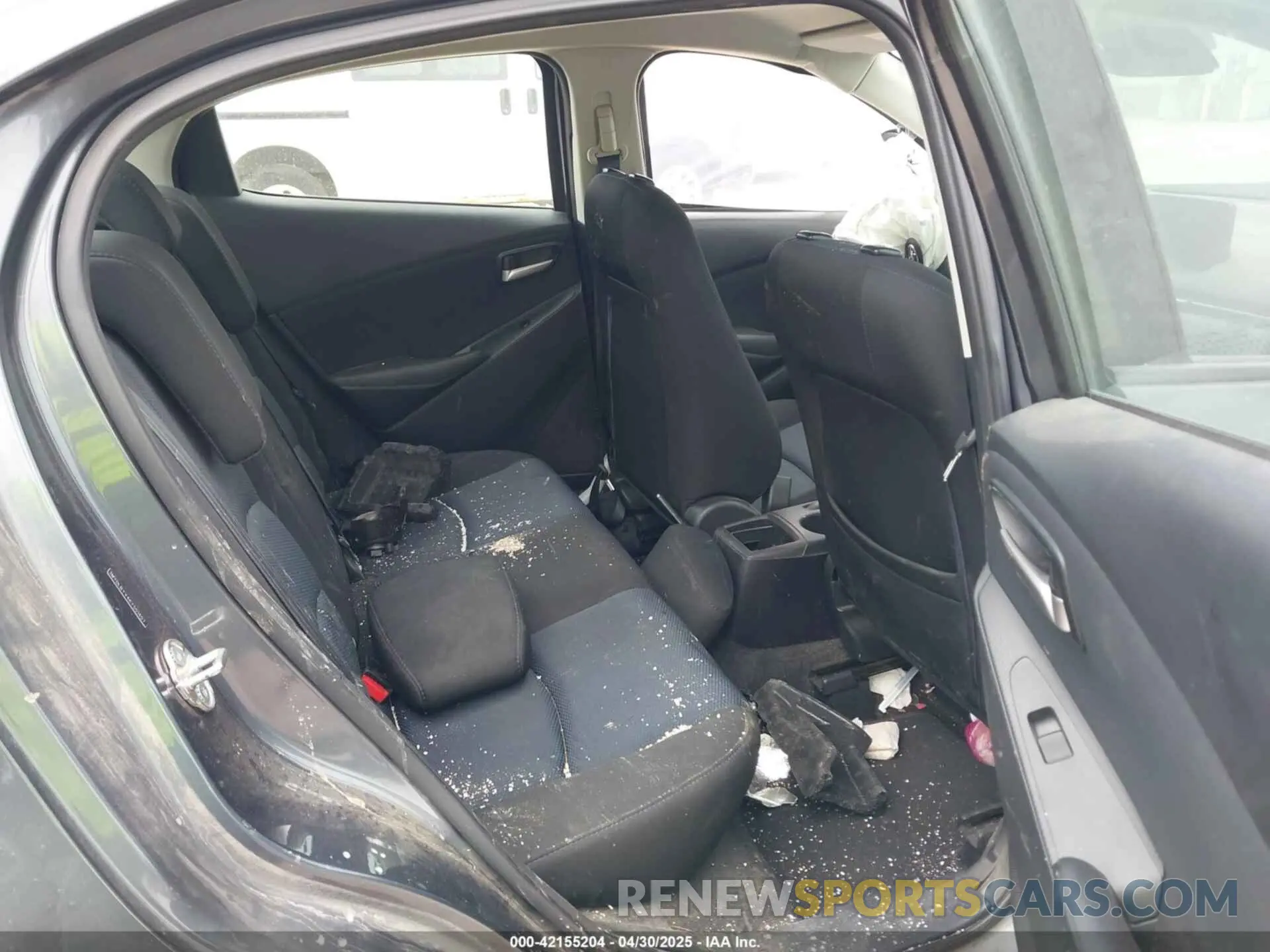 8 Photograph of a damaged car 3MYDLBYV4KY501407 TOYOTA YARIS 2019
