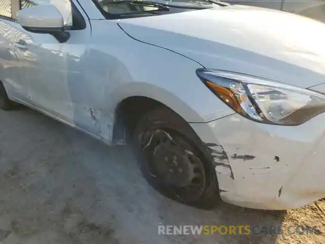 9 Photograph of a damaged car 3MYDLBYV4KY501472 TOYOTA YARIS 2019