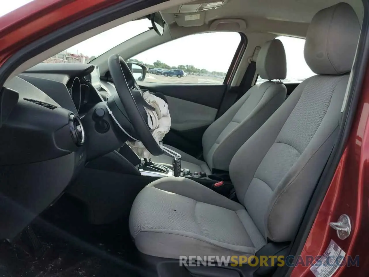 7 Photograph of a damaged car 3MYDLBYV4KY509300 TOYOTA YARIS 2019
