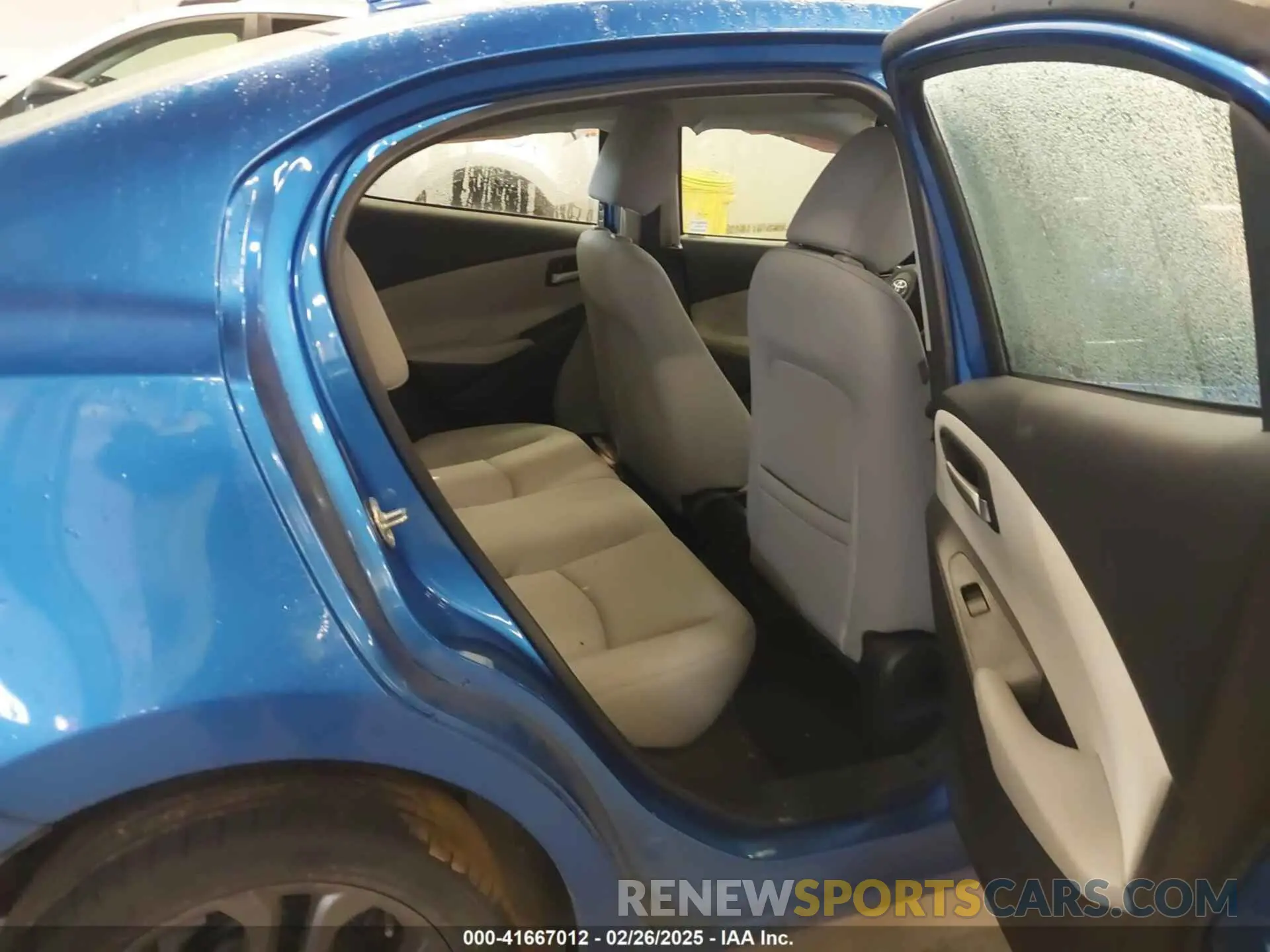 8 Photograph of a damaged car 3MYDLBYV4KY510172 TOYOTA YARIS 2019
