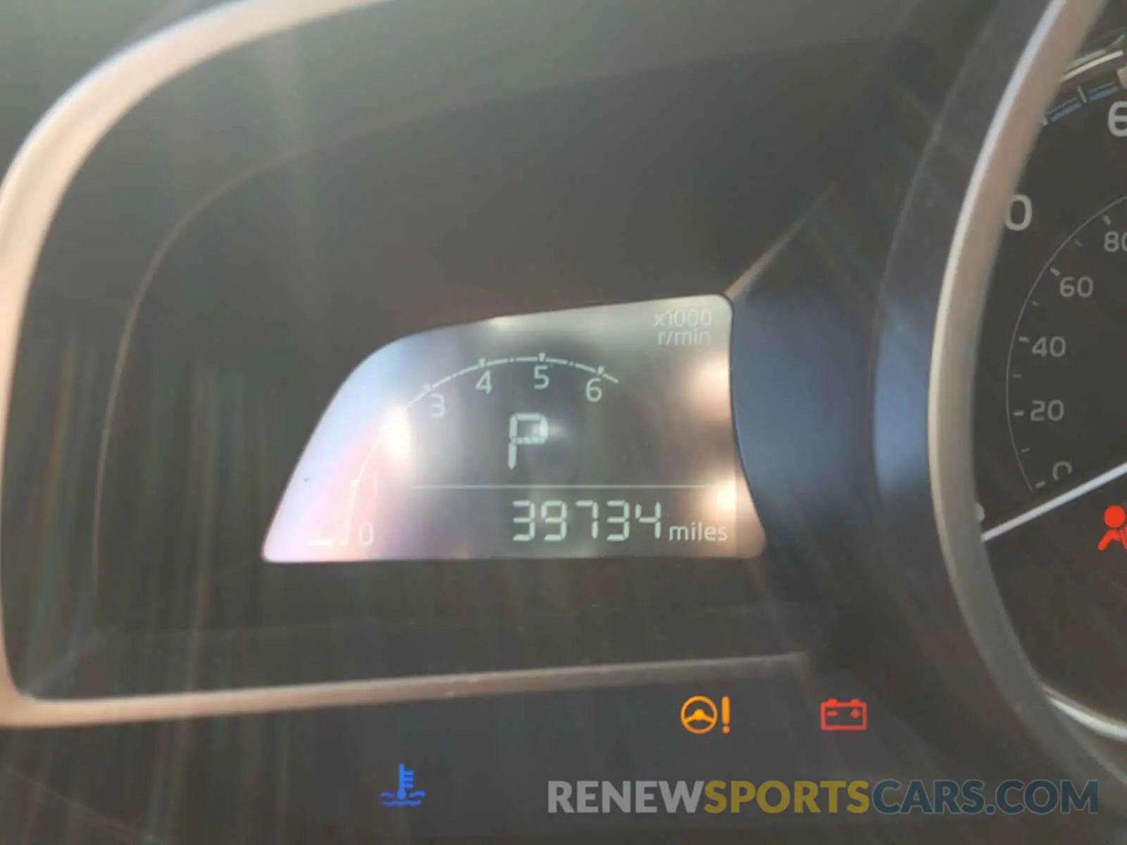 8 Photograph of a damaged car 3MYDLBYV4KY511323 TOYOTA YARIS 2019
