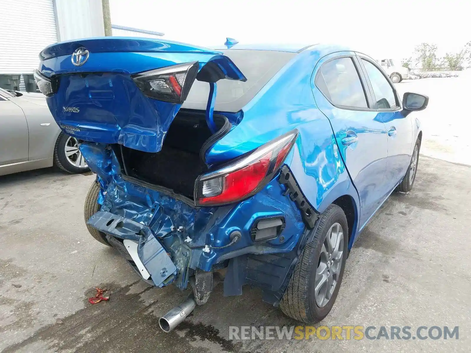 4 Photograph of a damaged car 3MYDLBYV4KY513492 TOYOTA YARIS 2019